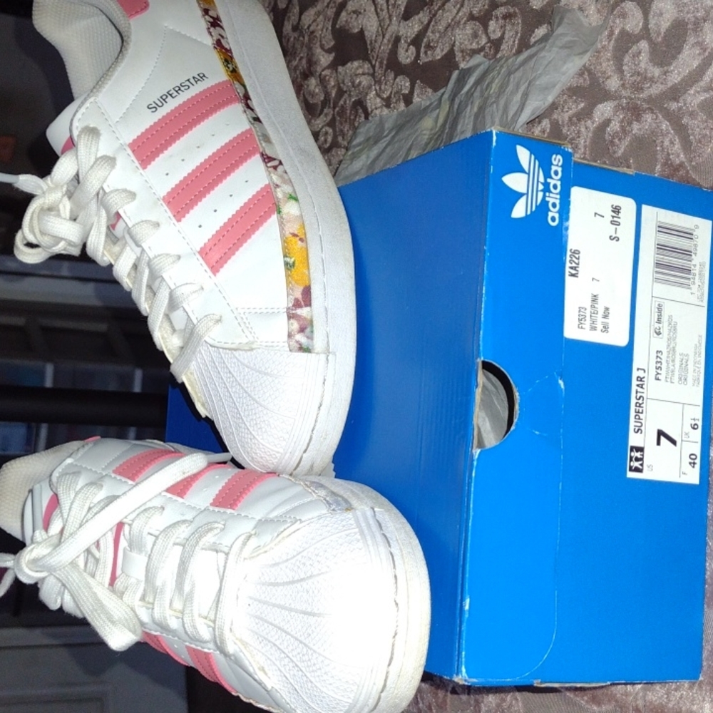 adidas superstars